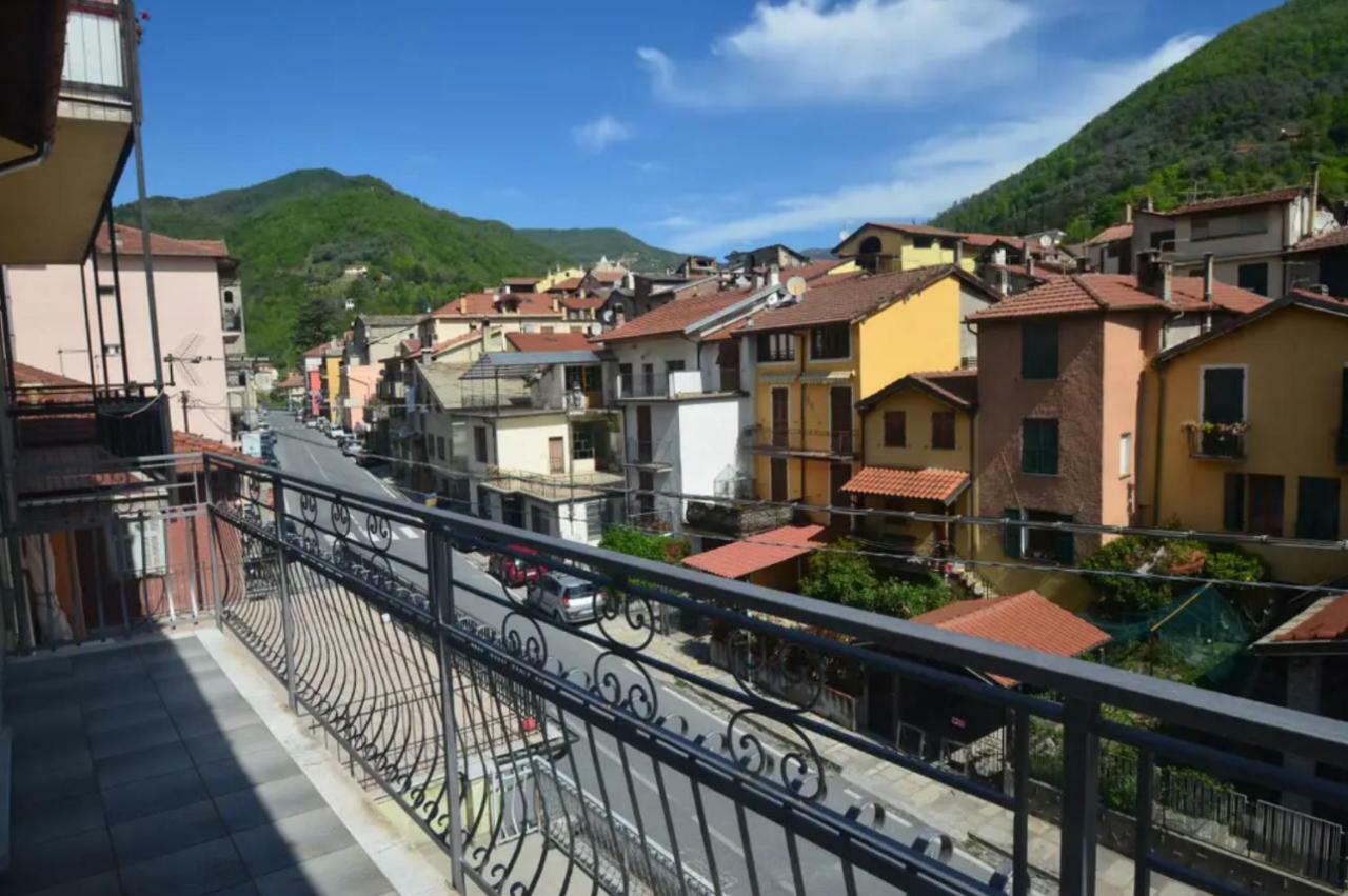 La Casa Di Gb Apartment Pieve di Teco Exterior foto